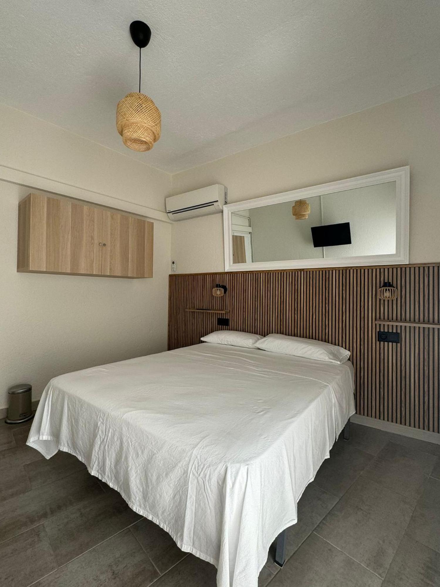 Hostal Restaurant Casa Comaulis La Vajol Екстериор снимка