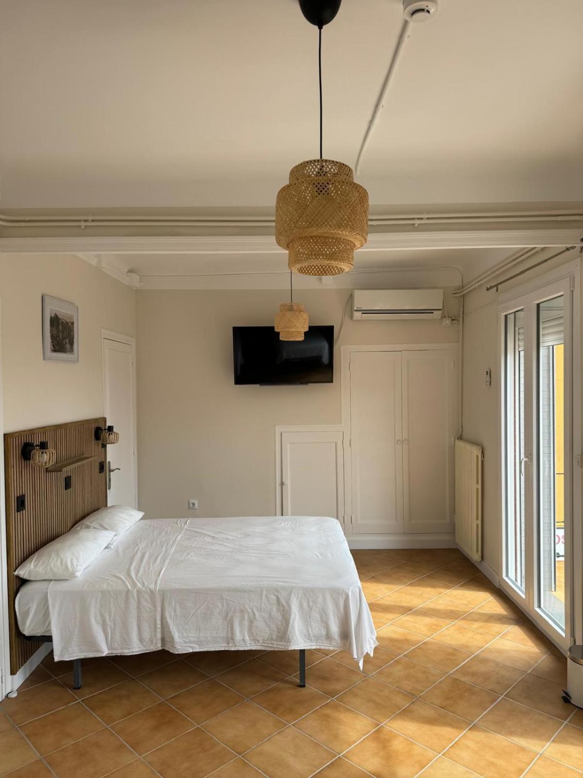Hostal Restaurant Casa Comaulis La Vajol Екстериор снимка