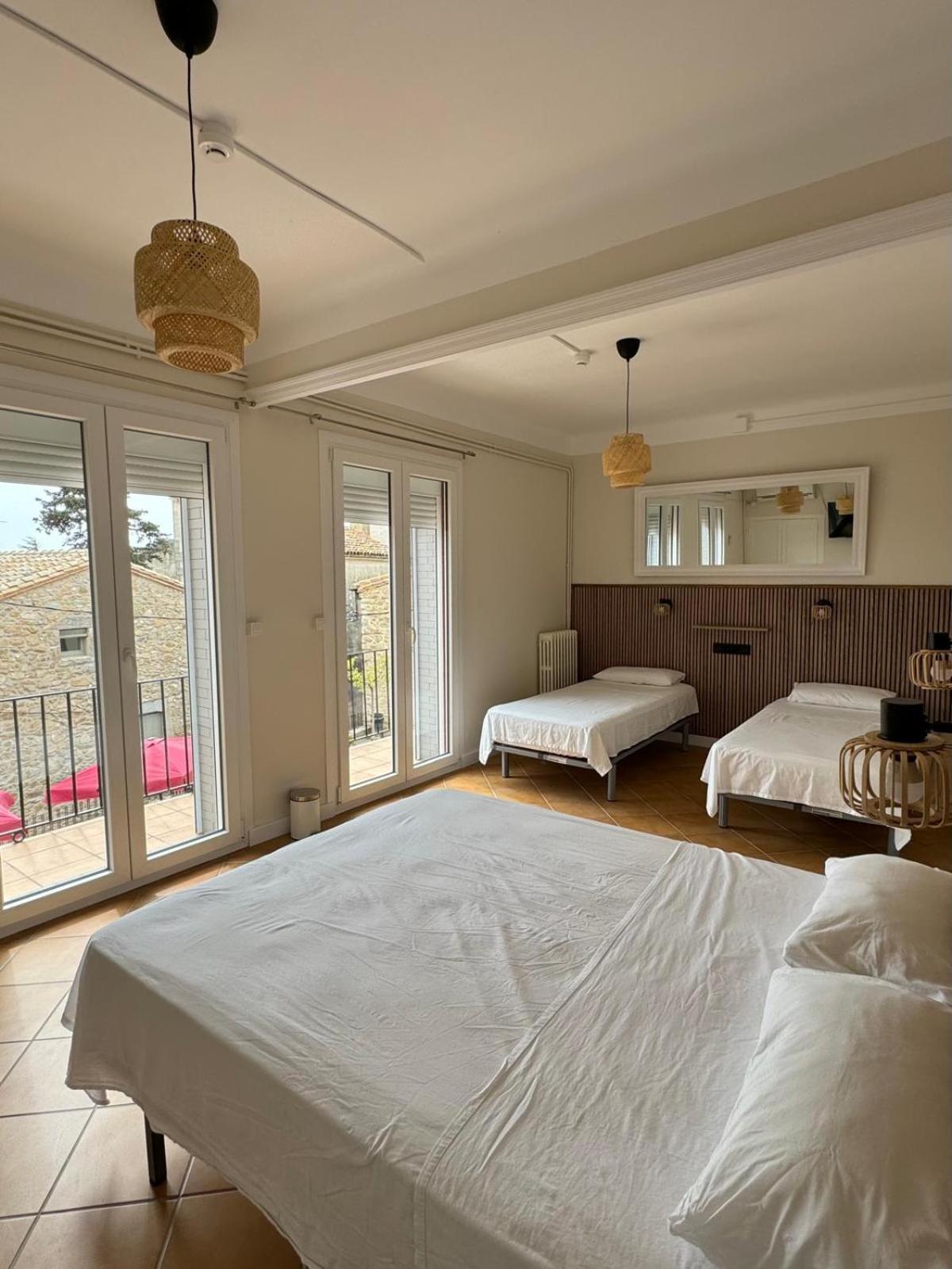Hostal Restaurant Casa Comaulis La Vajol Екстериор снимка