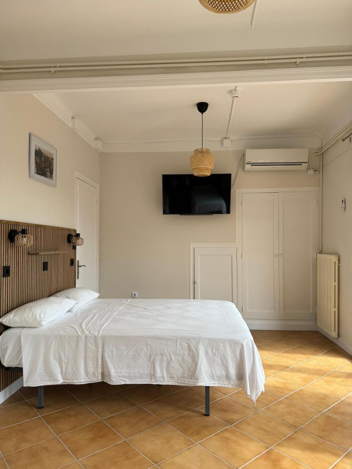 Hostal Restaurant Casa Comaulis La Vajol Екстериор снимка
