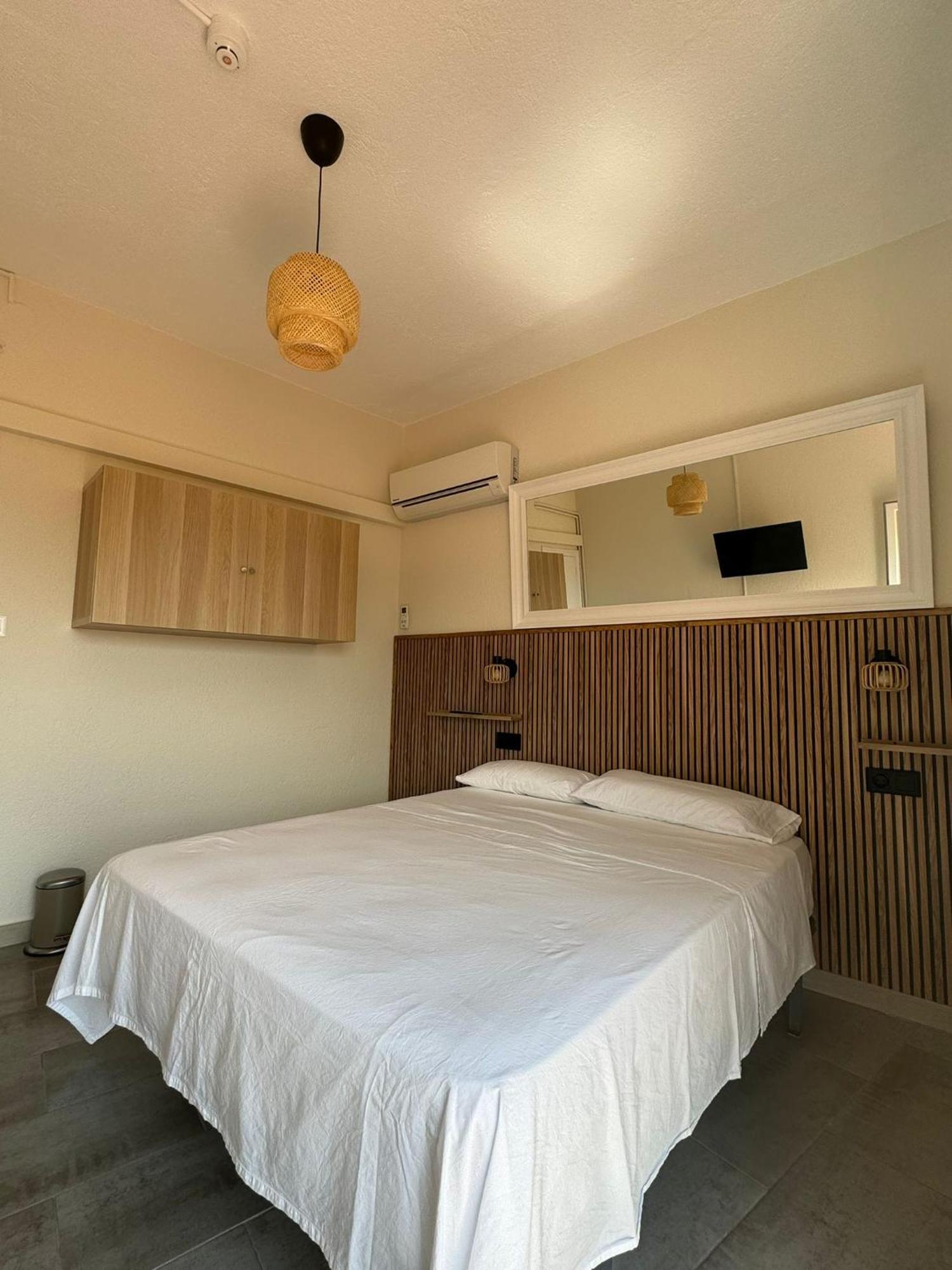 Hostal Restaurant Casa Comaulis La Vajol Екстериор снимка