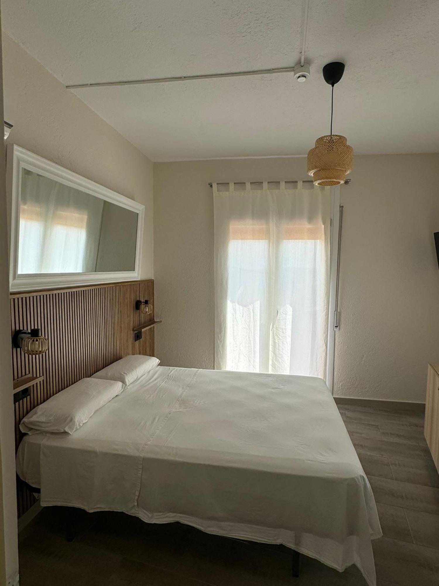 Hostal Restaurant Casa Comaulis La Vajol Екстериор снимка